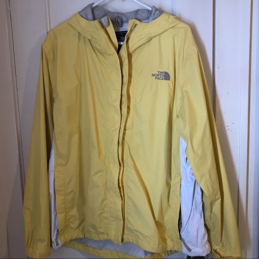 North Face Women’s yellow light weight jacket!